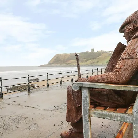 Captain's * Scarborough